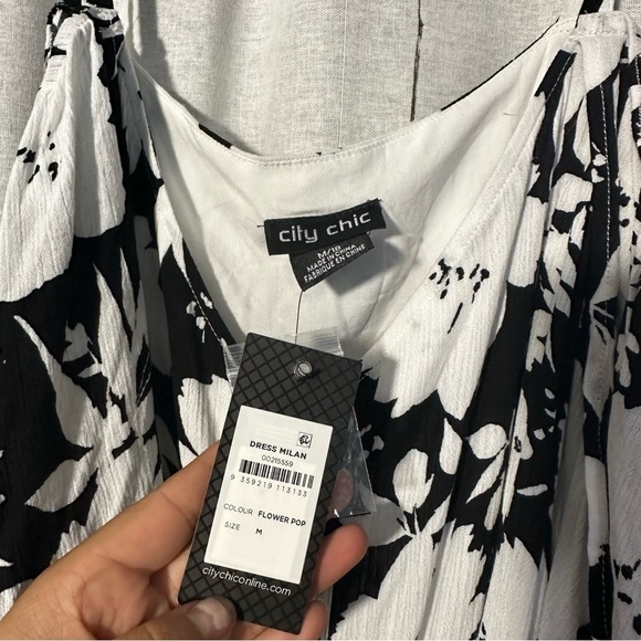 NWT CITY CHIC Trendy Plus Size Milan Floral Midi Button down Dress Medium sz 18 - Picture 4 of 5